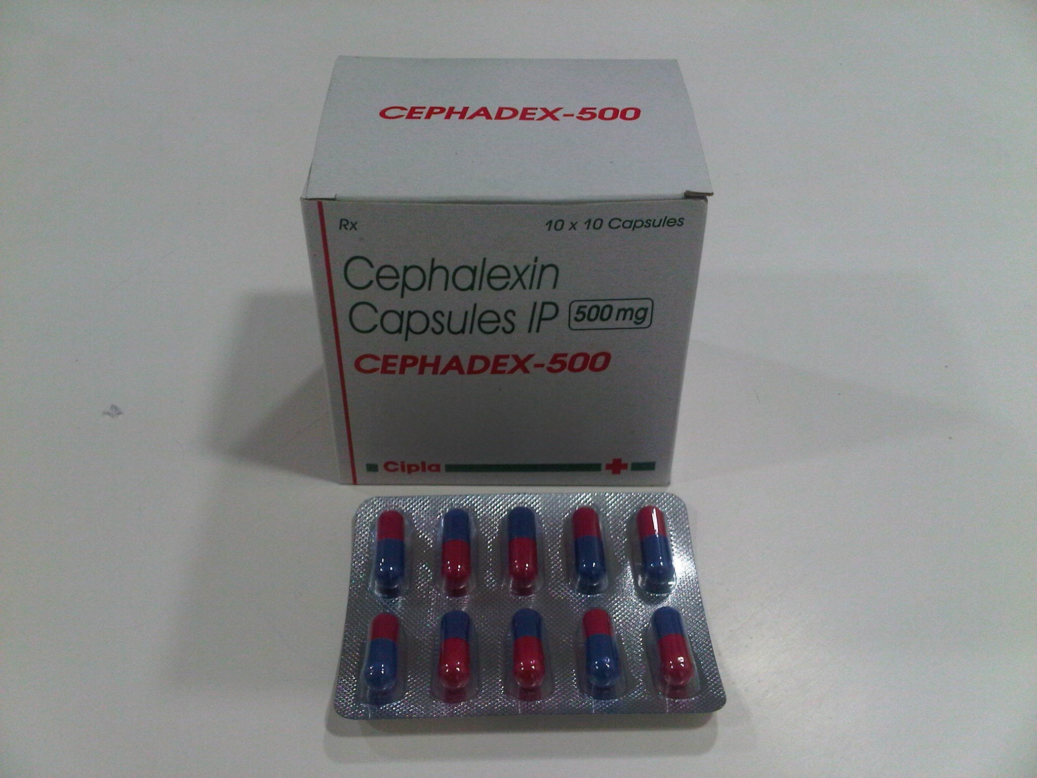 is cephalexin the generic for keflex